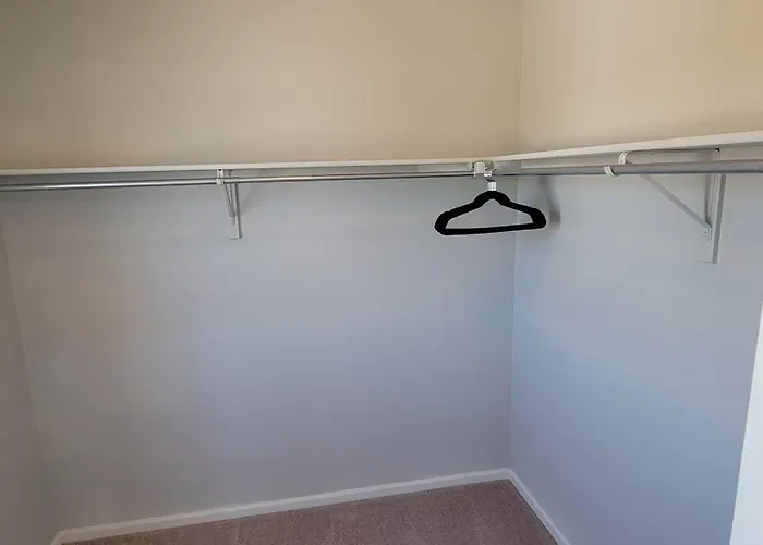 3 Bed 2.5 Bath Smart With Rv Parking *